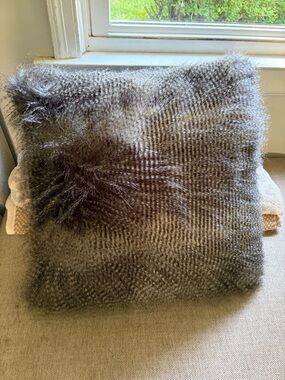 Loloi deep pile Mongolian fur faux Throw Pillow like new 22x22”